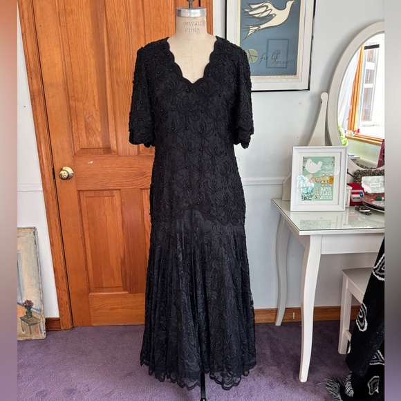 VINTAGE 1990’s Laurence Kazar Black Beaded Lace Dress! - Picture 9 of 9